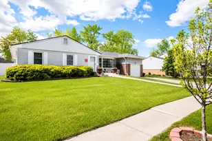 1359 E Dorothy Dr, Palatine, IL 60074 - Photo 1