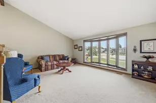 14807 Becky Ct, Oak Forest, IL 60452 - Photo 8
