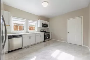 12420 S Emerald Ave, Chicago, IL 60628 - Photo 2