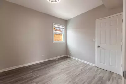 12420 S Emerald Avenue, Chicago, IL 60628 - Photo 10