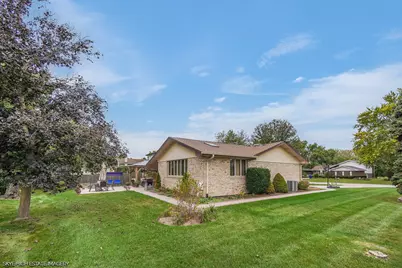 12152 Forestview Drive, Orland Park, IL 60467 - Photo 2