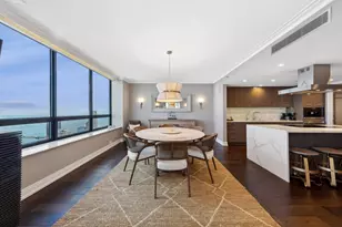 180 E Pearson St, Chicago, IL 60611 - Photo 8