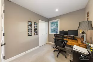 605 Hyde Park Ln, Naperville, IL 60565 - Photo 30