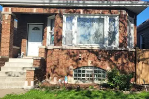 6005 S Tripp Ave, Chicago, IL 60629 - Photo 1