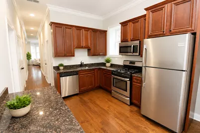 933 W Newport Avenue #3, Chicago, IL 60657 - Photo 4