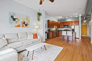 4011 N Francisco Ave, Chicago, IL 60618 - Photo 4