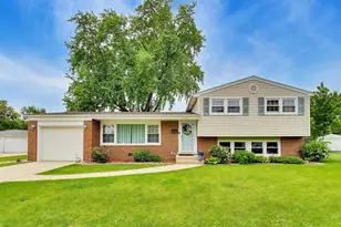 1316 W Plymouth Ct, Arlington Heights, IL 60004 - Photo 1