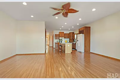 9 Lakeside Lane, Fox Lake, IL 60020 - Photo 8
