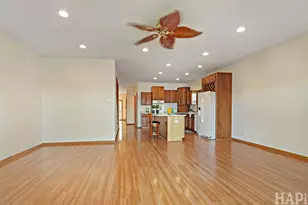 9 Lakeside Ln, Fox Lake, IL 60020 - Photo 8