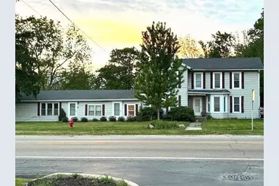 722/724 W Grant Highway, Marengo, IL 60152 - Photo 1