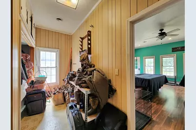 214 S Bush Avenue, Hurst, IL 62949 - Photo 16