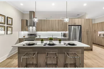 835 E Lake Street #312, Oak Park, IL 60301 - Photo 12
