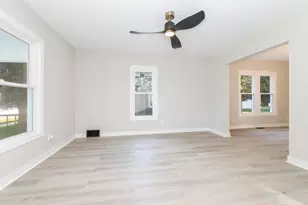 316 W Santa Fe Ave, Toluca, IL 61369 - Photo 8