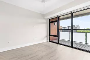 835 Lake St, Oak Park, IL 60301 - Photo 8