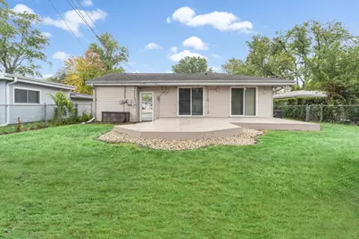 388 Nancy Lane, Wheeling, IL 60090 - Photo 18