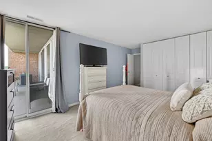 6010 Oakwood Dr, Lisle, IL 60532 - Photo 18