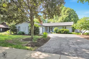 1130 Laureli Cir, Naperville, IL 60540 - Photo 1