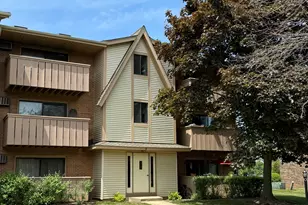 5 Cedar Ct, Vernon Hills, IL 60061 - Photo 1