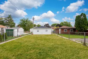 3713 S 57th Ct, Cicero, IL 60804 - Photo 16