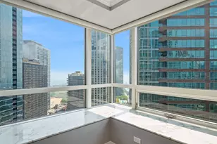 512 N McClurg Ct, Chicago, IL 60611 - Photo 2