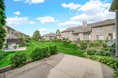 815 King Henry Lane, Saint Charles, IL 60174 - Photo 26