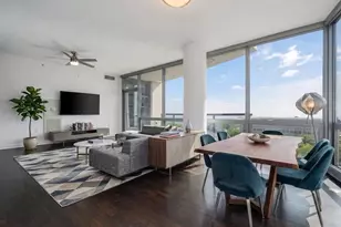 1235 S Prairie Ave, Chicago, IL 60605 - Photo 2