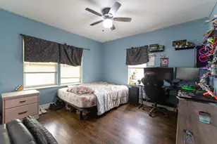 4521 S Wisconsin Ave, Forest View, IL 60402 - Photo 4