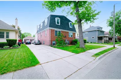 4521 S Wisconsin Avenue, Forest View, IL 60402 - Photo 1