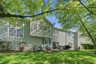 2408 Brush Hill Cir, Joliet, IL 60432 - Photo 26