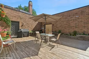 2053 N Racine Ave, Chicago, IL 60614 - Photo 16