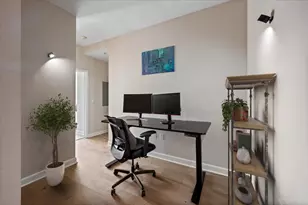 233 E 13th St, Chicago, IL 60605 - Photo 14