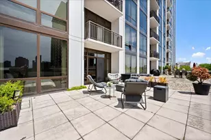 233 E 13th St, Chicago, IL 60605 - Photo 18