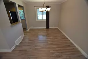 7852 Sprucewood Ave, Woodridge, IL 60517 - Photo 10