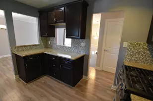 7852 Sprucewood Ave, Woodridge, IL 60517 - Photo 18