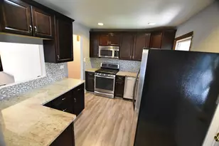 7852 Sprucewood Ave, Woodridge, IL 60517 - Photo 14
