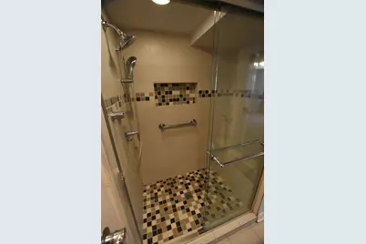 7852 Sprucewood Avenue, Woodridge, IL 60517 - Photo 36