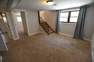 7852 Sprucewood Ave, Woodridge, IL 60517 - Photo 34