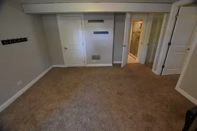 7852 Sprucewood Avenue, Woodridge, IL 60517 - Photo 32