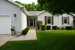 623 Magnolia Ln, Ottawa, IL 61350 - Photo 2