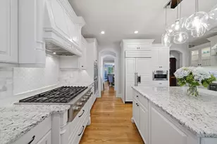 329 S Kenmore Ave, Elmhurst, IL 60126 - Photo 8