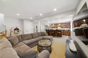 329 S Kenmore Ave, Elmhurst, IL 60126 - Photo 32
