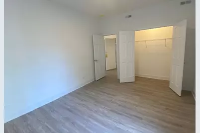 1055 W Columbia Avenue #2, Chicago, IL 60626 - Photo 10