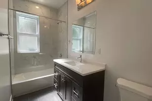 1055 W Columbia Ave, Chicago, IL 60626 - Photo 12