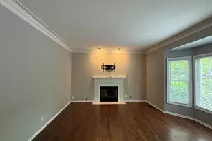 N551 W Weaver Cir, Geneva, IL 60134 - Photo 6