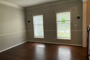 N551 W Weaver Cir, Geneva, IL 60134 - Photo 4