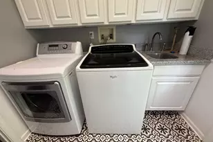 N551 W Weaver Cir, Geneva, IL 60134 - Photo 10