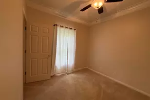 N551 W Weaver Cir, Geneva, IL 60134 - Photo 14