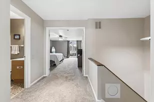 20 Oak Tree Ct, Elmhurst, IL 60126 - Photo 18