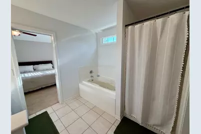 305 Prairieview Drive, Hudson, IL 61748 - Photo 20