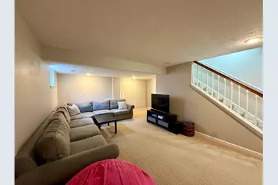 305 Prairieview Drive, Hudson, IL 61748 - Photo 28